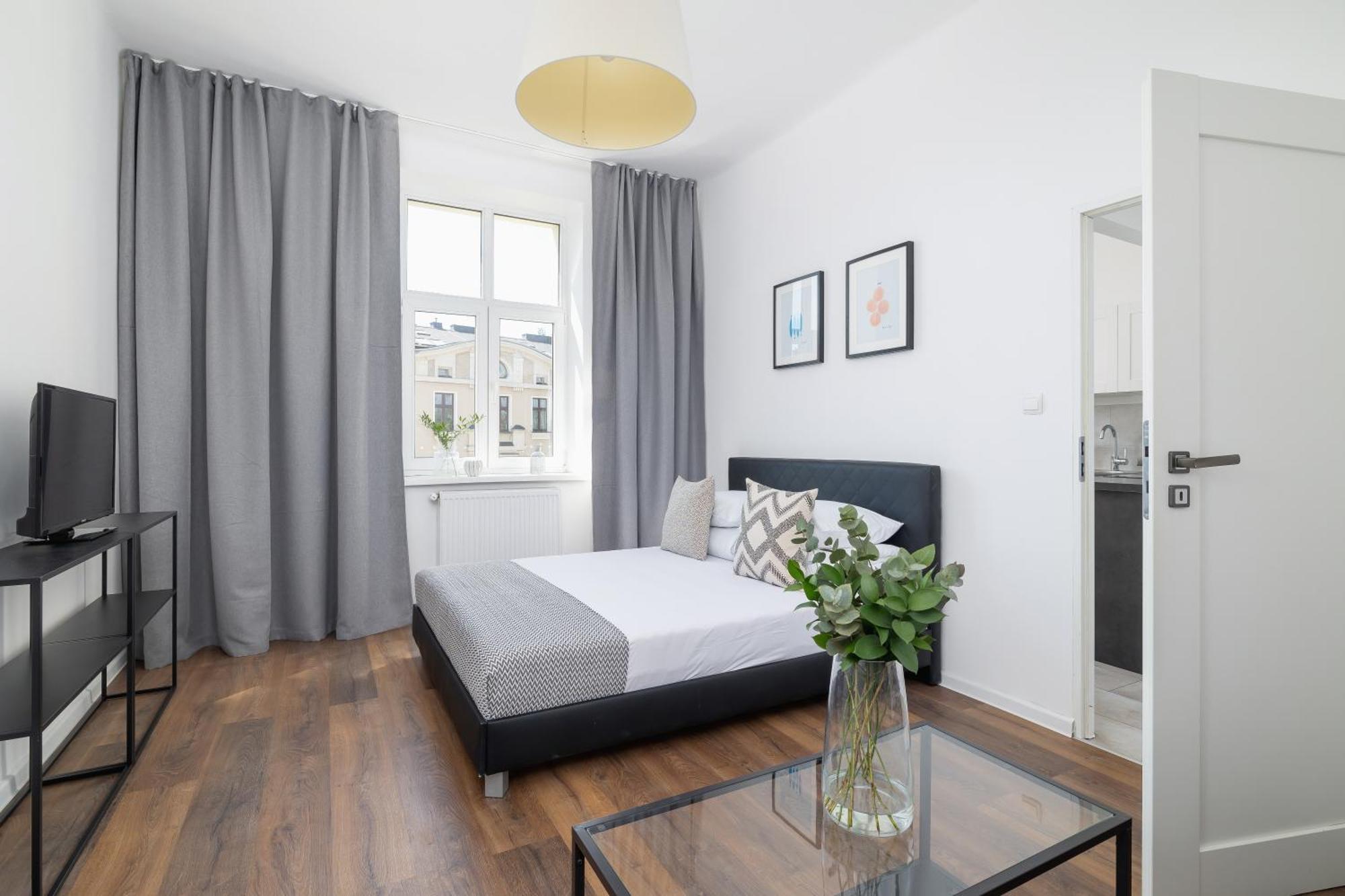 2-Bedroom Apartment - Dluga 65 Краків Екстер'єр фото