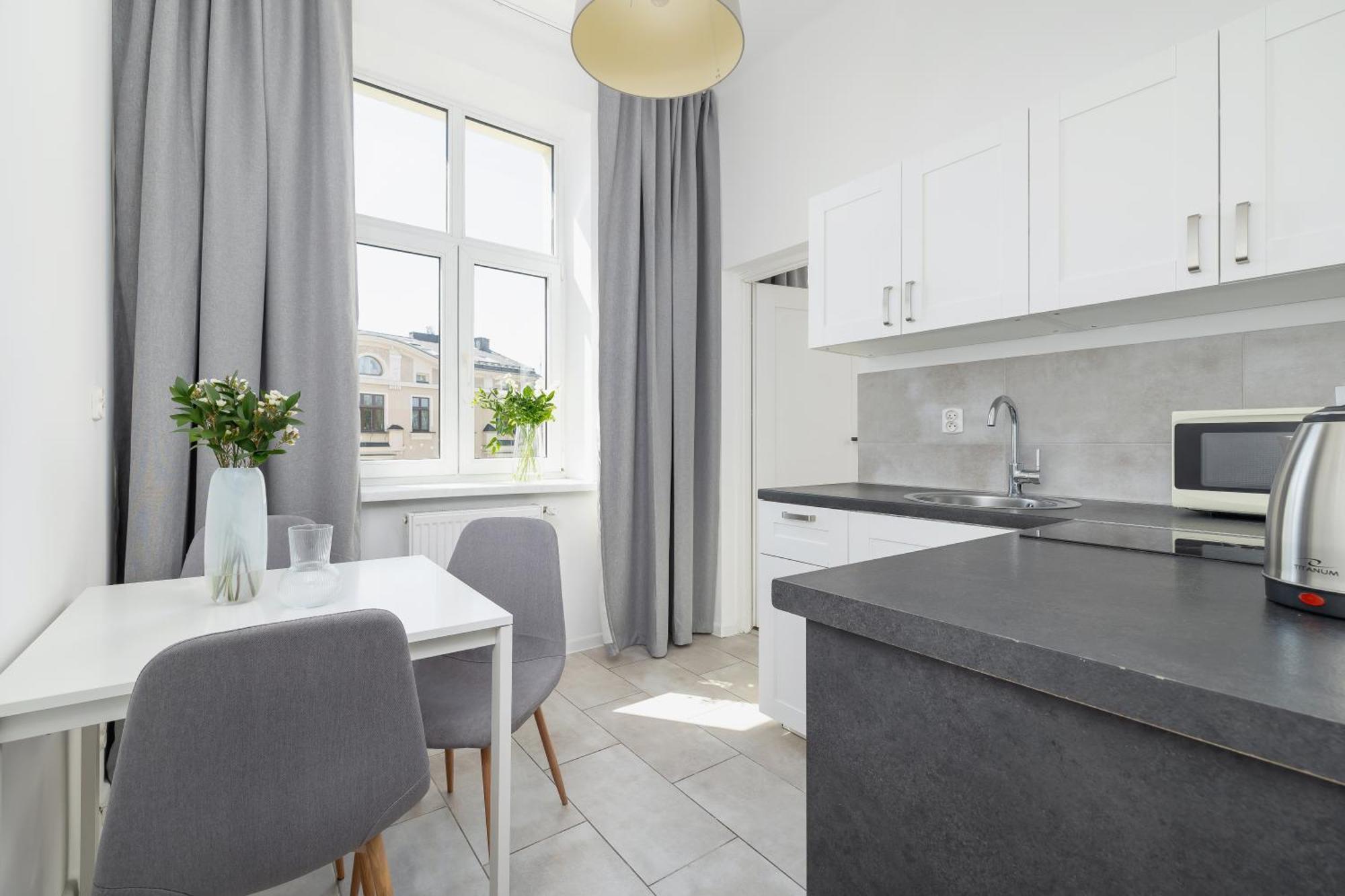 2-Bedroom Apartment - Dluga 65 Краків Екстер'єр фото