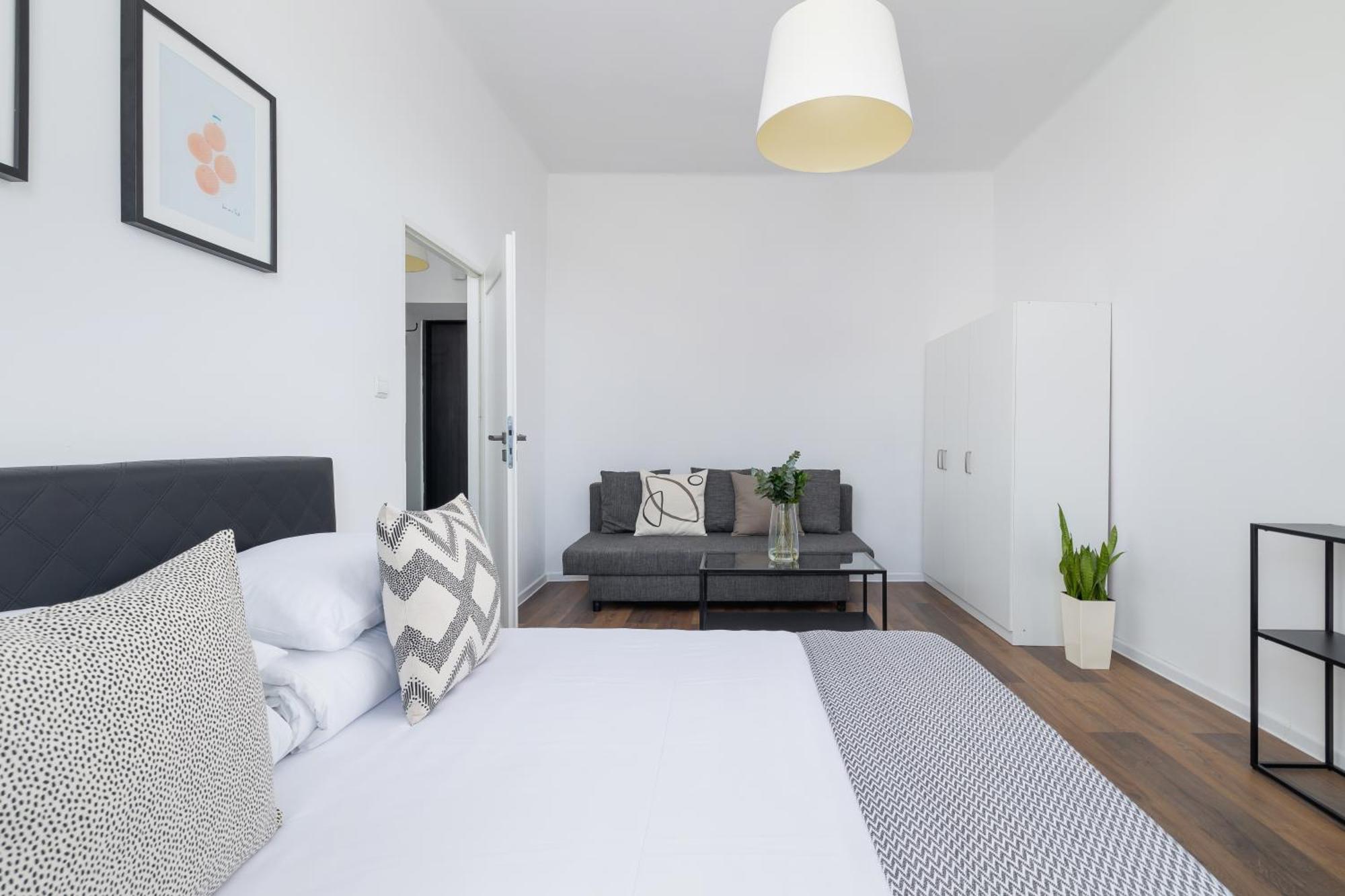 2-Bedroom Apartment - Dluga 65 Краків Екстер'єр фото
